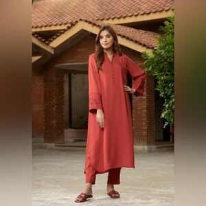 Solid colored Pakistani outfit- Ramadan basics